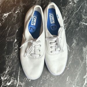 All White Keds